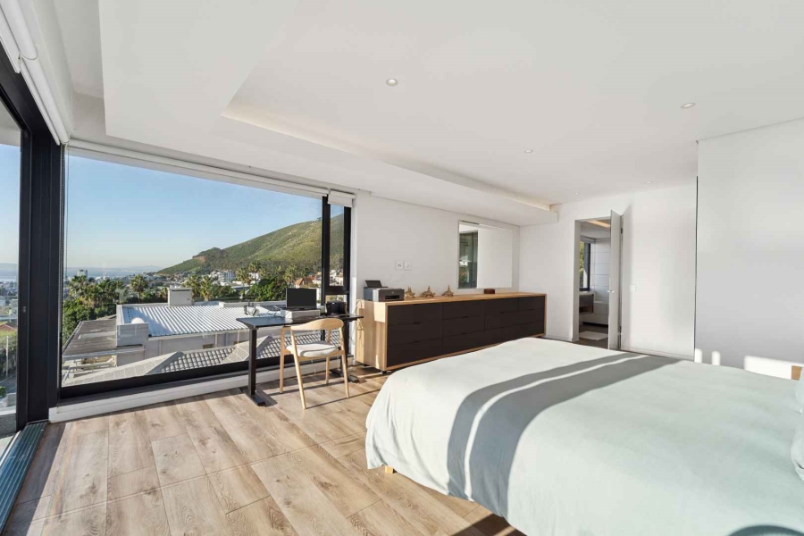 4 Bedroom Property for Sale in Fresnaye Western Cape